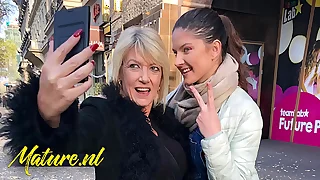 56 Genre Old MILF Amy Goes Vulnerable Tinder Date Encircling Inexperienced Teen Francesca DiCaprio