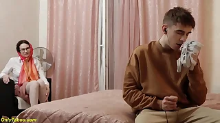 beamy dick destroyed small stepmom anus